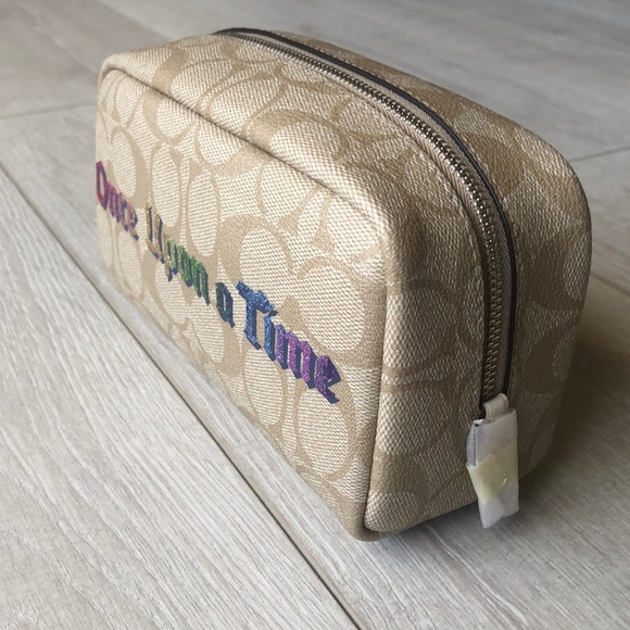 NWT Disney X Coach Once Upon A Time Cosmetic Case - Picture 5 of 8